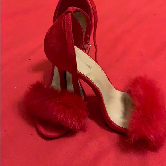 Shoes - Picture 4 of 4